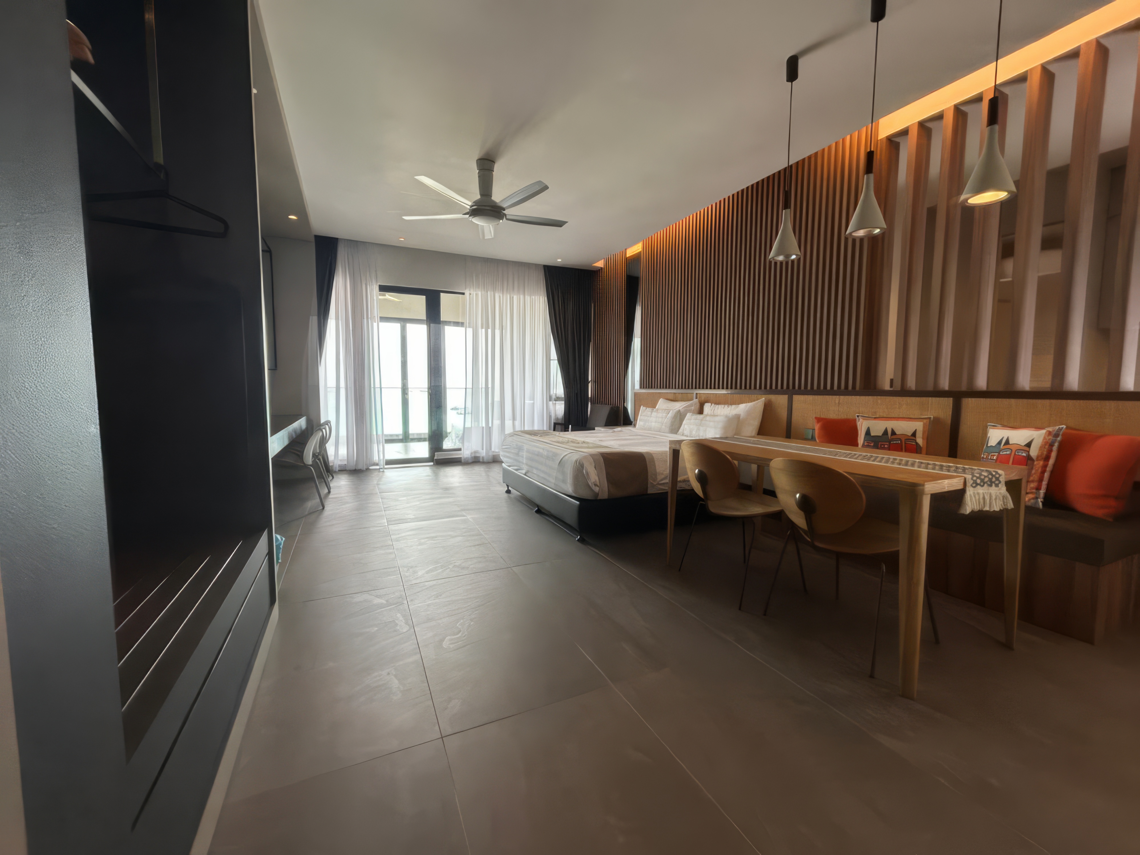 Seaview Premier Upper